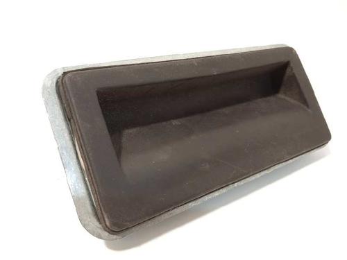 Used Tailgate handle AUDI Q3 (8UB, 8UG) 2.0 TDI (150 hp) 7181888