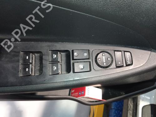 Rear right lock HYUNDAI TUCSON (TL, TLE) 1.6 GDi | BP32367362C99 