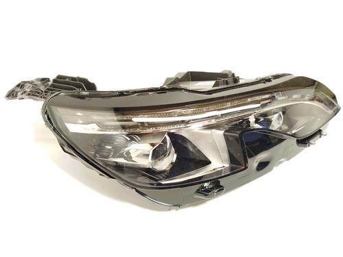 Used Right headlight PEUGEOT 3008 II SUV (MC_, MR_, MJ_, M4_) 1.2 THP/ PureTech 130 (MRHNSM, MRHNSU, MRHNSJ, MRHNYW,... (131 hp) 29247694