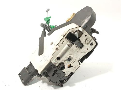 front-right-lock-citroen-c3-picasso-sh_-2008-32104156 main image