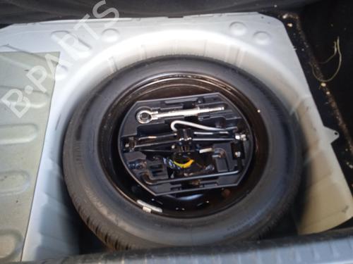 Fuse box PEUGEOT 308 I (4A_, 4C_) 1.6 HDi | BP29073322E1