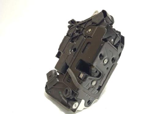 Cerradura puerta trasera izquierda SEAT IBIZA IV (6J5, 6P1) 1.4 TDI (105 hp) 7701988