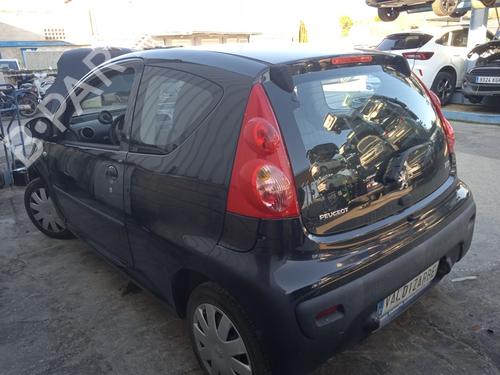 Left taillight PEUGEOT 107 (PM_, PN_) 1.0 | BP31448384C34 