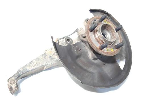 Used Left front steering knuckle LAND ROVER DISCOVERY III (L319) 2.7 TD 4x4 (190 hp) 14445602