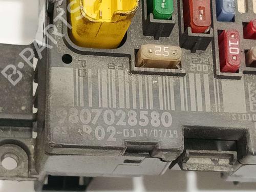 Fuse box CITROËN C5 III (RD_) 2.7 HDi (RDUHZJ) | BP39198863E1 - Image 5