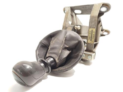 Used Gear lever VW TRANSPORTER T5 Van (7HA, 7HH, 7EA, 7EH) 2.5 TDI (130 hp) 31060846