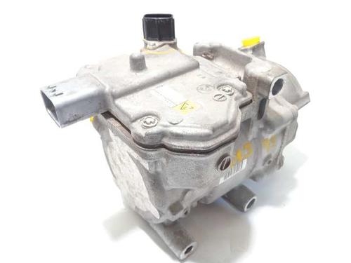 Used AC compressor TOYOTA YARIS (_P13_) 1.5 Hybrid (NHP130_) (101 hp) 15411730