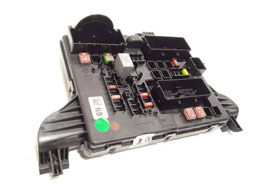 Used Fuse box Fuse box 16752289 16752289