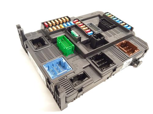 Used Fuse box PEUGEOT 208 I (CA_, CC_) 1.2 THP 110 (110 hp) 18680367