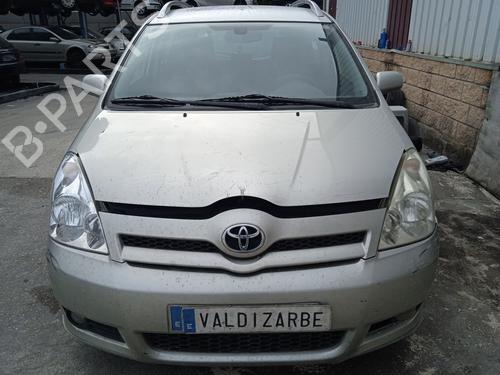Right headlight TOYOTA COROLLA Verso (ZER_, ZZE12_, R1_) 2.2 D-4D (AUR10_, AUR10R) | BP28723694C29 