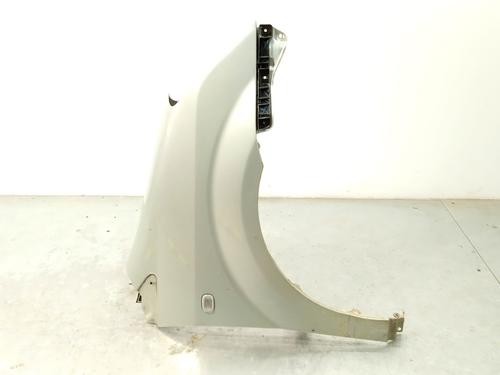 Used Right front fenders TOYOTA COROLLA Verso (ZER_, ZZE12_, R1_) 2.2 D-4D (AUR10_, AUR10R) (136 hp) 28693206