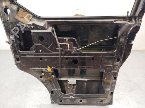 Right front door VW TRANSPORTER T4 Bus (70B, 70C, 7DB, 7DK, 70J, 70K, 7DC, 7DJ) 2.5 TDI | BP31097386C3 