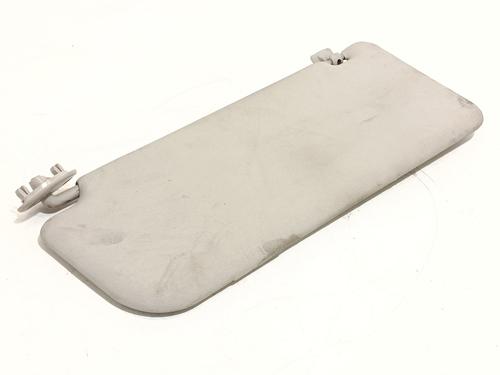 Used Right sun visor Right sun visor 37240320 37240320