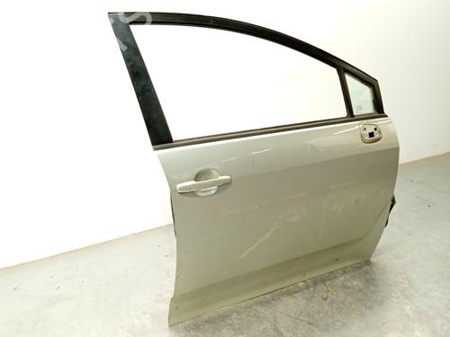 Right front door TOYOTA COROLLA Verso (ZER_, ZZE12_, R1_) 2.2 D-4D (AUR10_, AUR10R) | BP28694770C3