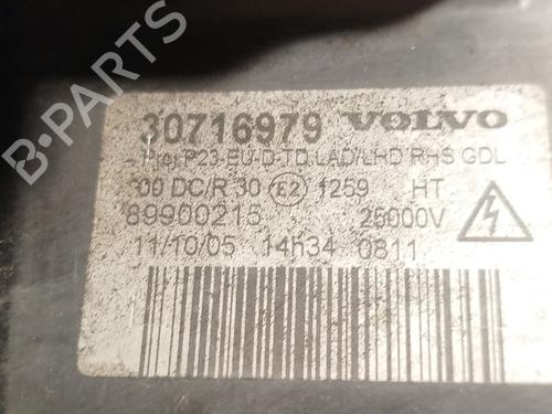 Right headlight VOLVO S80 I (184) D5 | BP28291639C29 