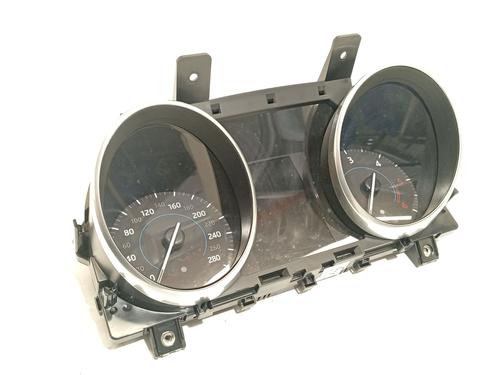 instrument-cluster-jaguar-f-pace-x761-2015-37403316 main image