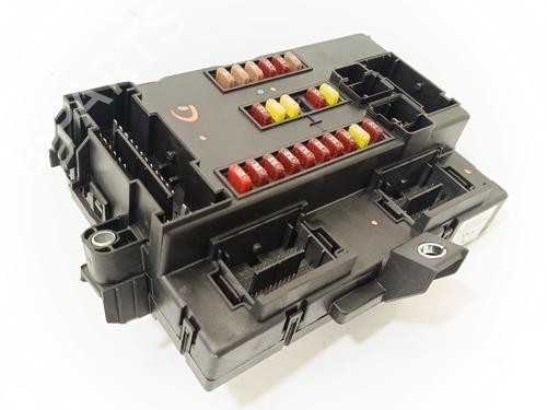 Used Fuse box Fuse box 37018713 37018713