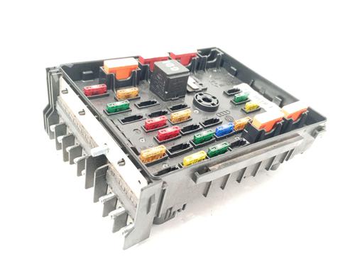 Fuse box VW PASSAT B7 Variant (365) 2.0 TDI | BP30534576E1 - Image 2