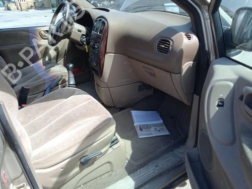 Left headlight CHRYSLER VOYAGER IV (RG, RS) 2.5 CRD | BP19044577C28 