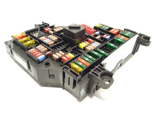 Used Fuse box BMW 7 (F01, F02, F03, F04) 730 d (258 hp) 7889813