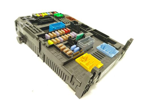 Used Fuse box OPEL CROSSLAND X / CROSSLAND (P17, P2QO) 1.5 (75) (110 hp) 27379941