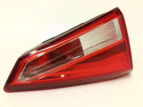 left-tailgate-light-seat-arona-kj7-kjp-2017-37872175 main image