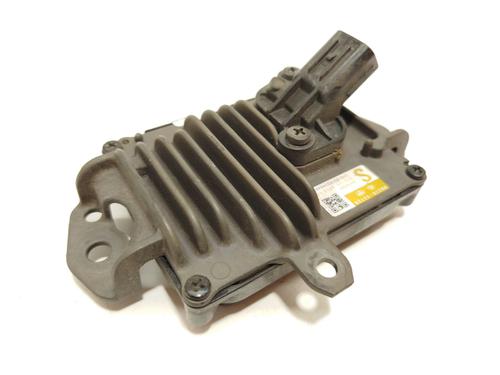 Used Electronic module Electronic module TOYOTA COROLLA Saloon (_E21_) 1.8 VVTi Hybrid (ZWE211, MZEA12) (98 hp) 33324740 33324740