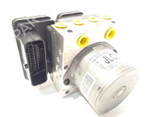 Used ABS pump HYUNDAI i20 II (GB, IB) [2014-2021]  23945742