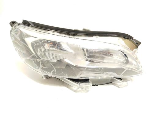 Used Right headlight PEUGEOT EXPERT Bus (V_) [2016-2025]  29401557