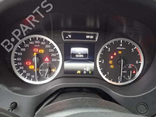 Dashboard INFINITI Q30 2.2 D AWD | BP7055399C46 - Image 34