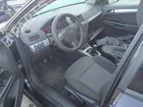 Left headlight OPEL ASTRA H (A04) 1.7 CDTI (L48) | BP31448380C28 