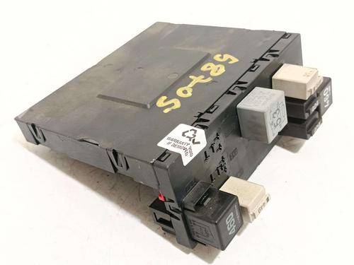 fuse-box-vw-golf-v-1k1-2003-2004-2005-2006-2007-2008-2009-2010-38647575 main image