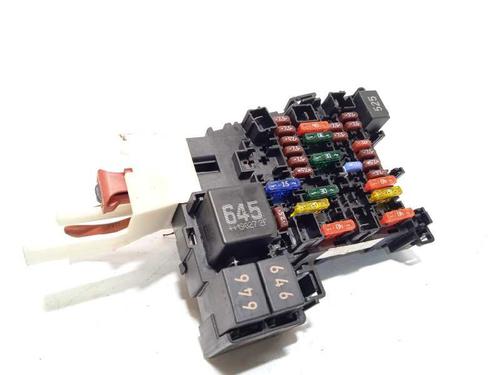Used Fuse box Fuse box 9214317 9214317