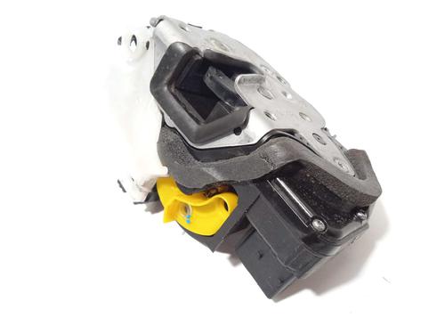 Used Front left lock OPEL ASTRA J Sports Tourer (P10) [2010-2015]  16351896