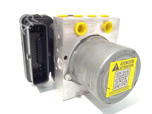 Used ABS pump TOYOTA YARIS (_P21_, _PA1_, _PH1_) 1.5 Hybrid (MXPH10, MXPH11) (116 hp) 28838234