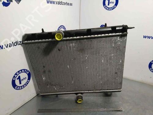 Used Water radiator Water radiator 2724134 2724134