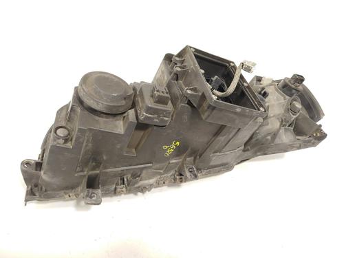 Right headlight VOLVO S80 I (184) D5 | BP28291639C29 
