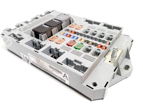 Used Fuse box JAGUAR XF I (X250) [2008-2015]  24033293
