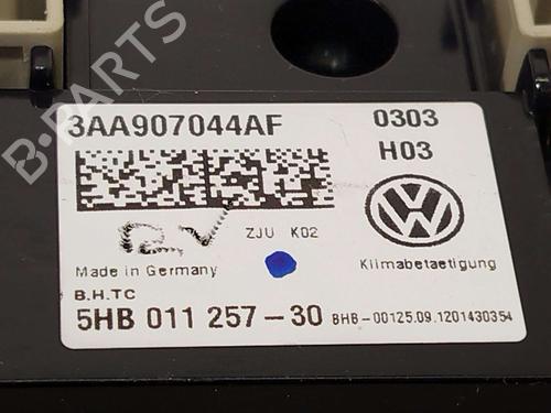 Climate control VW TOURAN (1T3) 1.6 TDI | BP39099074I5 - Image 5