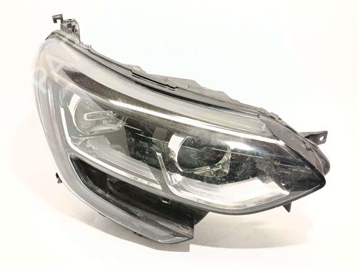 right-headlight-renault-megane-iv-hatchback-b9amn_-2015-39560534 main image