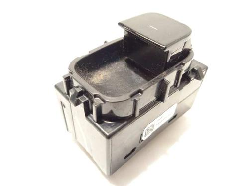 left-rear-window-switch-tesla-model-3-5yj3-ev-awd-108103801e-2017-10146333 main image