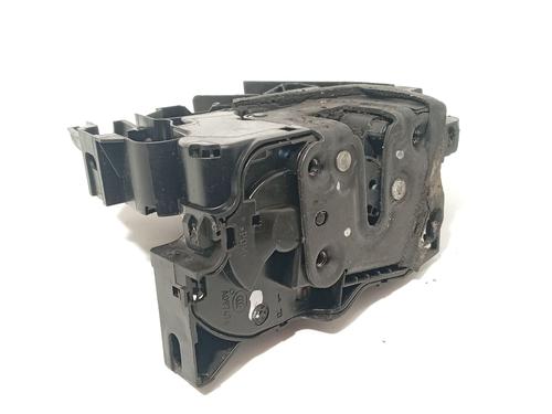 front-right-lock-renault-megane-iv-grandtour-k9amn_-2016-32322567 main image