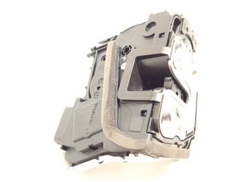 front-left-lock-mg-mg-hs-15-ehs-hybrid-csa6463-10640634-2018-19266469 main image