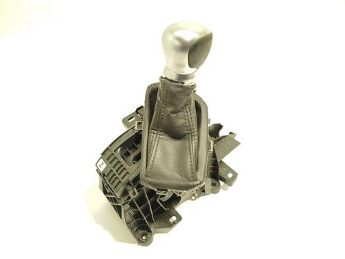 Used Gear lever TOYOTA C-HR (_X1_) 1.8 Hybrid (ZYX10_, ZYX11_) (98 hp) 30100636