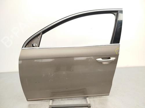 Used Left front door Left front door 36881365 36881365