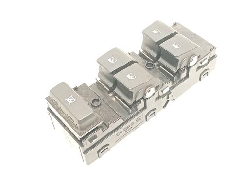 Left front window switch HYUNDAI i30 (PDE, PD, PDEN) 1.6 CRDi | BP34578693I27 - Image 2