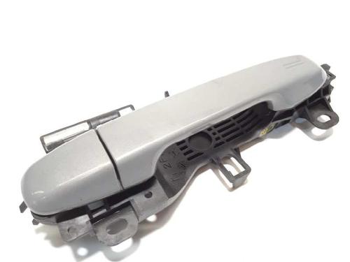 Used Front right exterior door handle TOYOTA YARIS (_P13_) 1.5 Hybrid (NHP130_) (101 hp) 15411723