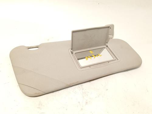 Used Right sun visor Right sun visor 32091568 32091568