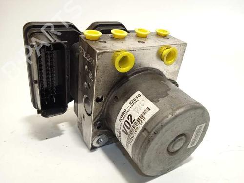 Used ABS pump HYUNDAI i40 I CW (VF) [2011-2019]  13053718