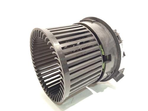 Used Heater blower motor Heater blower motor PEUGEOT 2008 I (CU_) 1.2 VTi (82 hp) 8900032 8900032